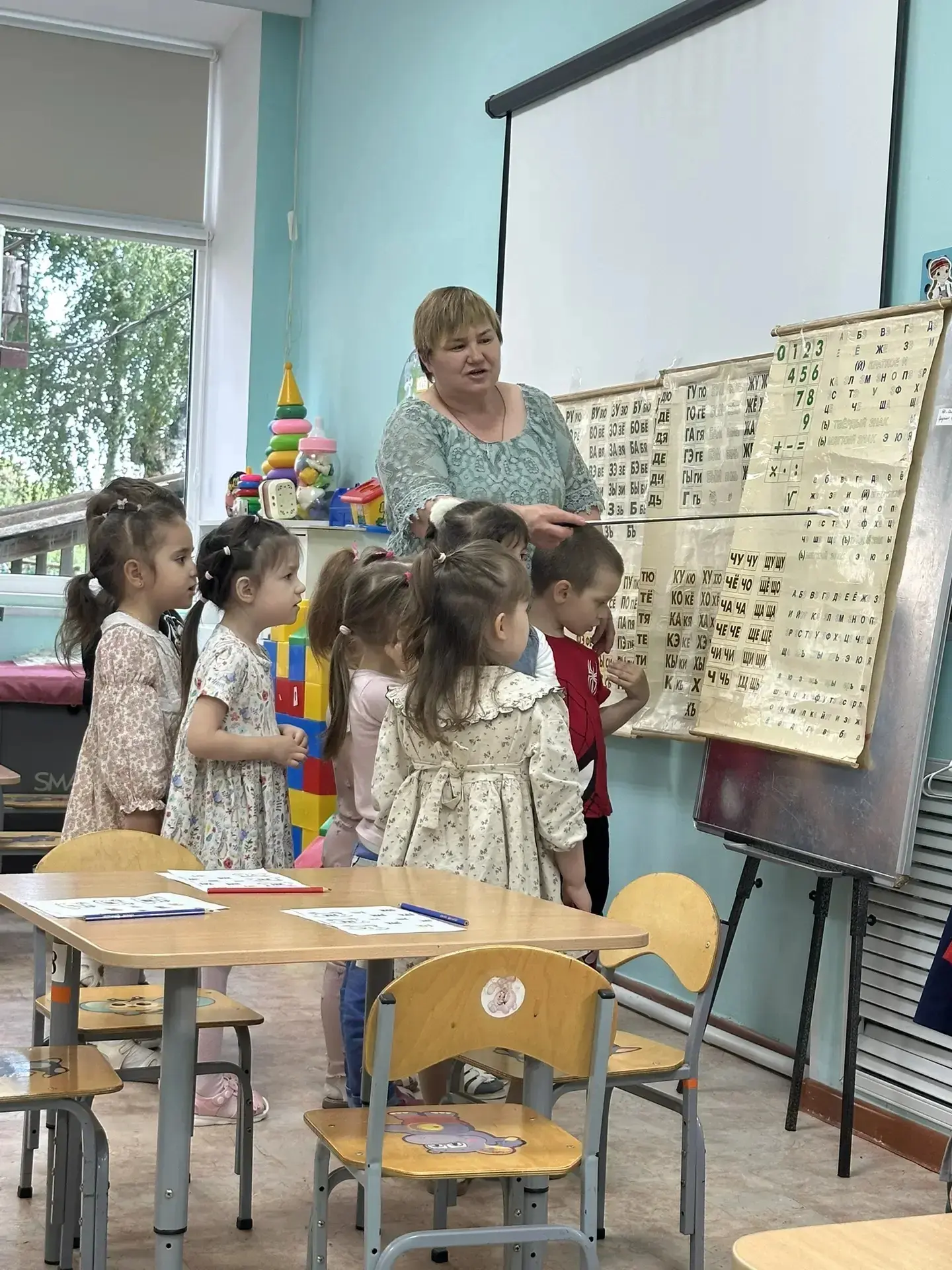 "Не учиться, а играть!» - так кратко можно охарактеризовать методику обучения чтению Н....