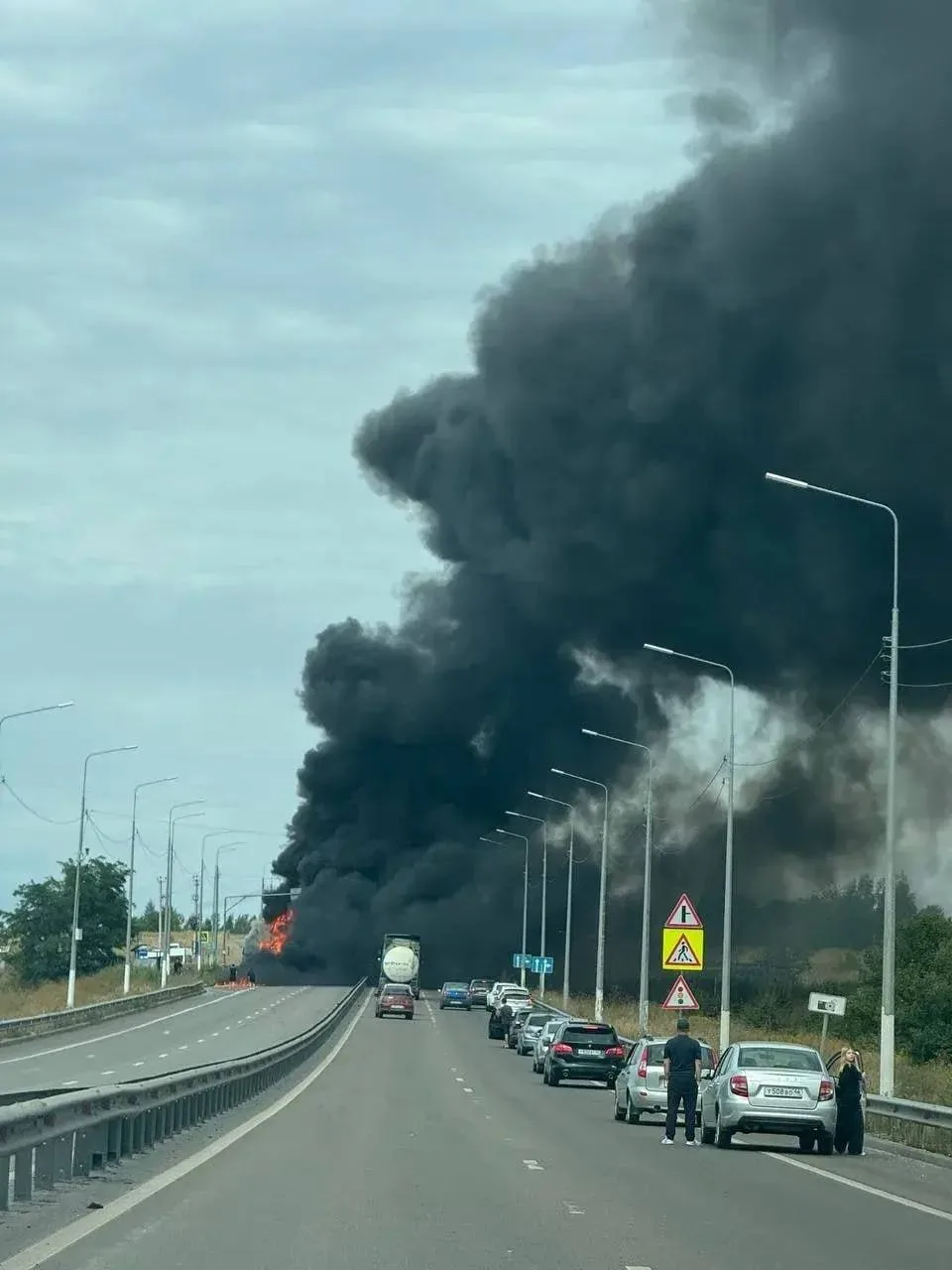 ❗️ На объездной Курска после ДТП сгорели 3 автомобиля