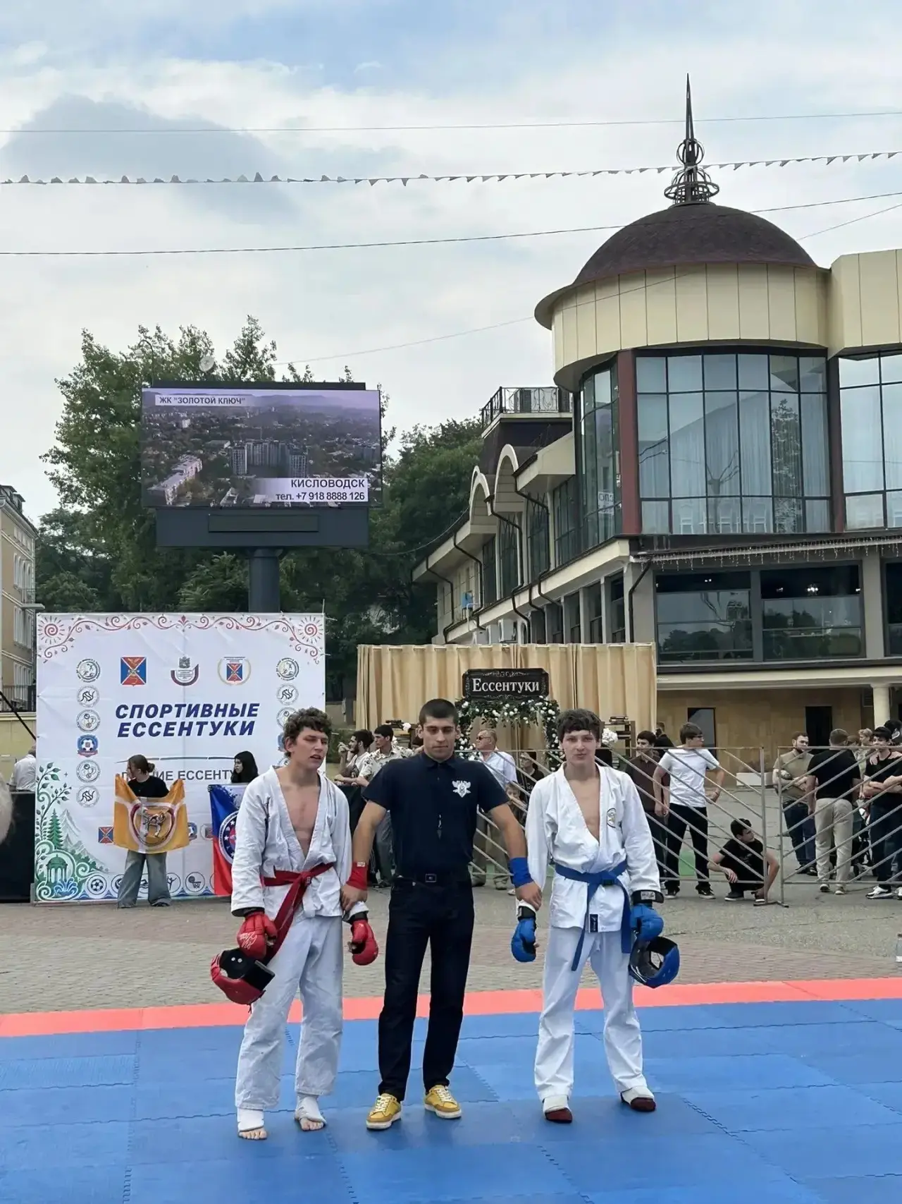 28 августа в Ессентуках на центральной площади состоялся фестиваль боевых искусств. По ...