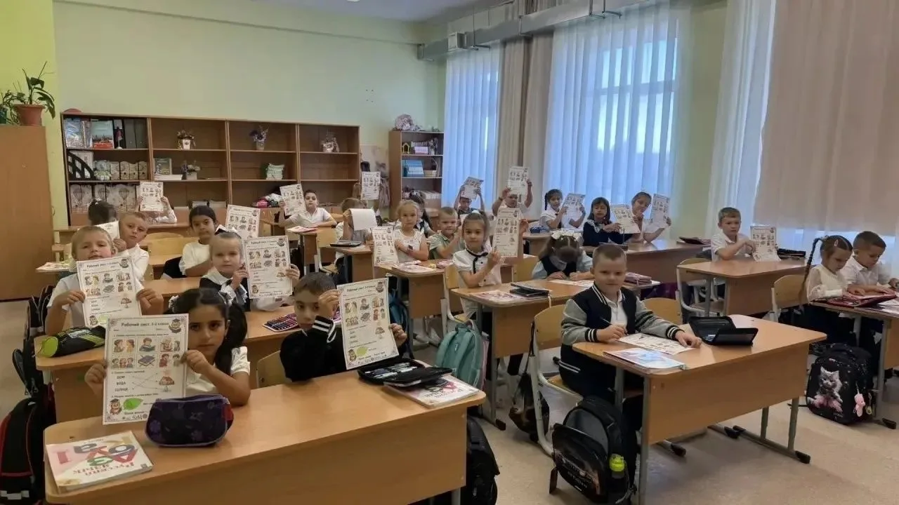 День языков народов России в школе №20 Михайловска: как прошли классные часы https://st...