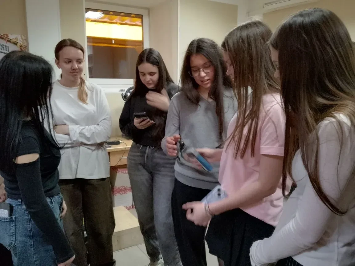 Профориентационная экскурсия в центр стандартизации и метрологии  ✅Ребята из 9 «В» класса посетили Ф