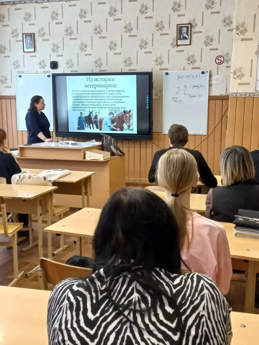 Встреча с выпускниками 9 и 11 классов Судайской школе.