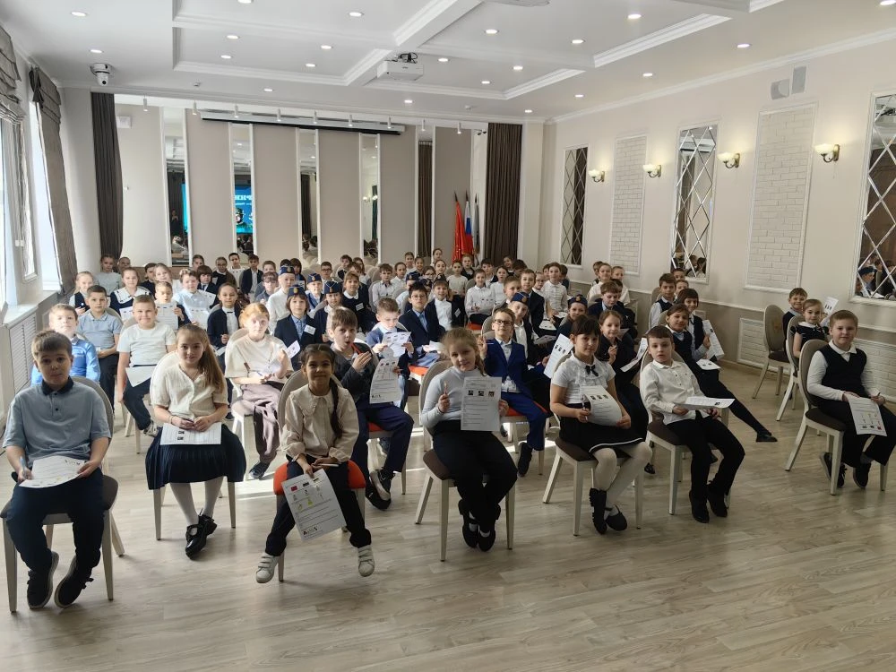 ⭐️ Второй день «Зарницы» стал проверкой не только силы, но и ума! Отряды приняли вызов и прошли тест