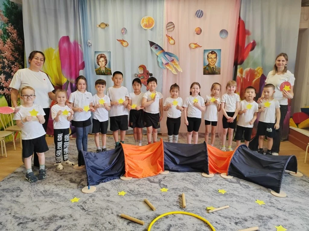 В подготовительной группе "Солнышко"прошло спортивное мероприятие ко дню космонавтики 🚀  Ребята   пр