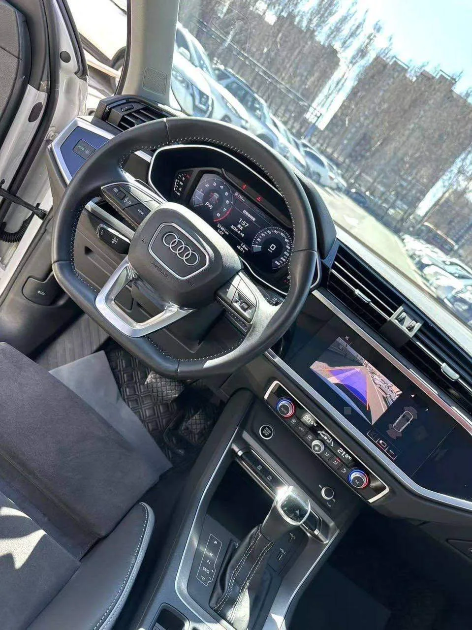 🏎️ Свежий Audi Q3 S-line 2021 года от «Chi-Ru Auto Krasnoyarsk» ждёт своего нового владельца  Автомо