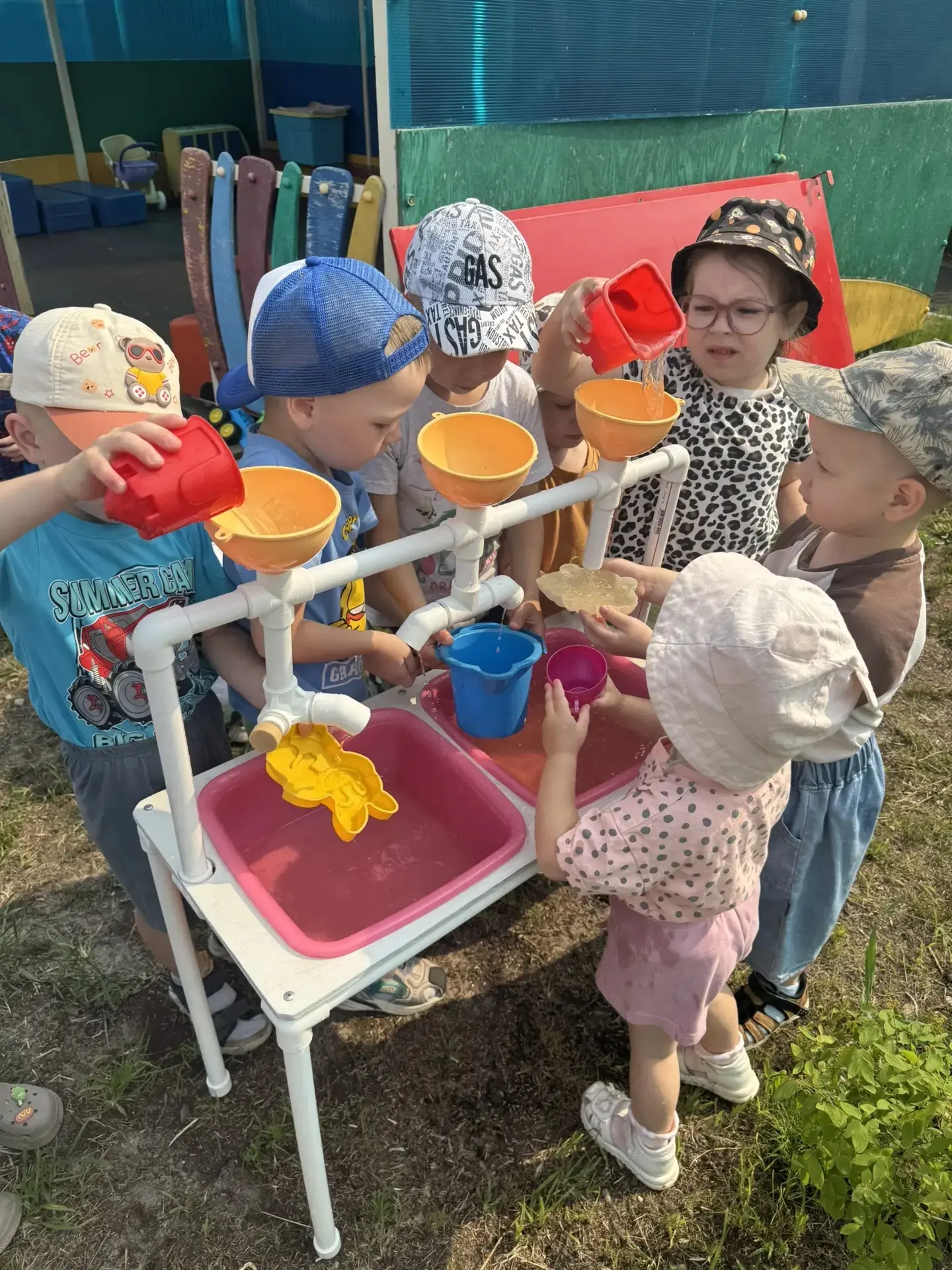 🤩Любимая рубрика «ФОТО дня»⭐️

Вы слыхали о воде?💦
Говорят, она везде!
В луже, в море, в океане🌊
