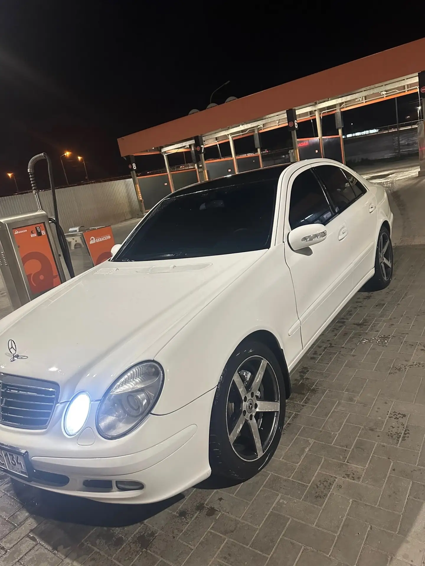 Е211 2005г  3.5 полный привод