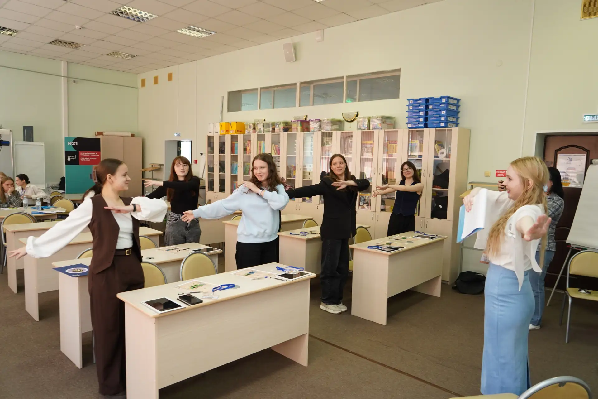 Конкурс будущих педагогов, будущих лидеров образования: «Шаг в профессию» вновь проходит в стенах на