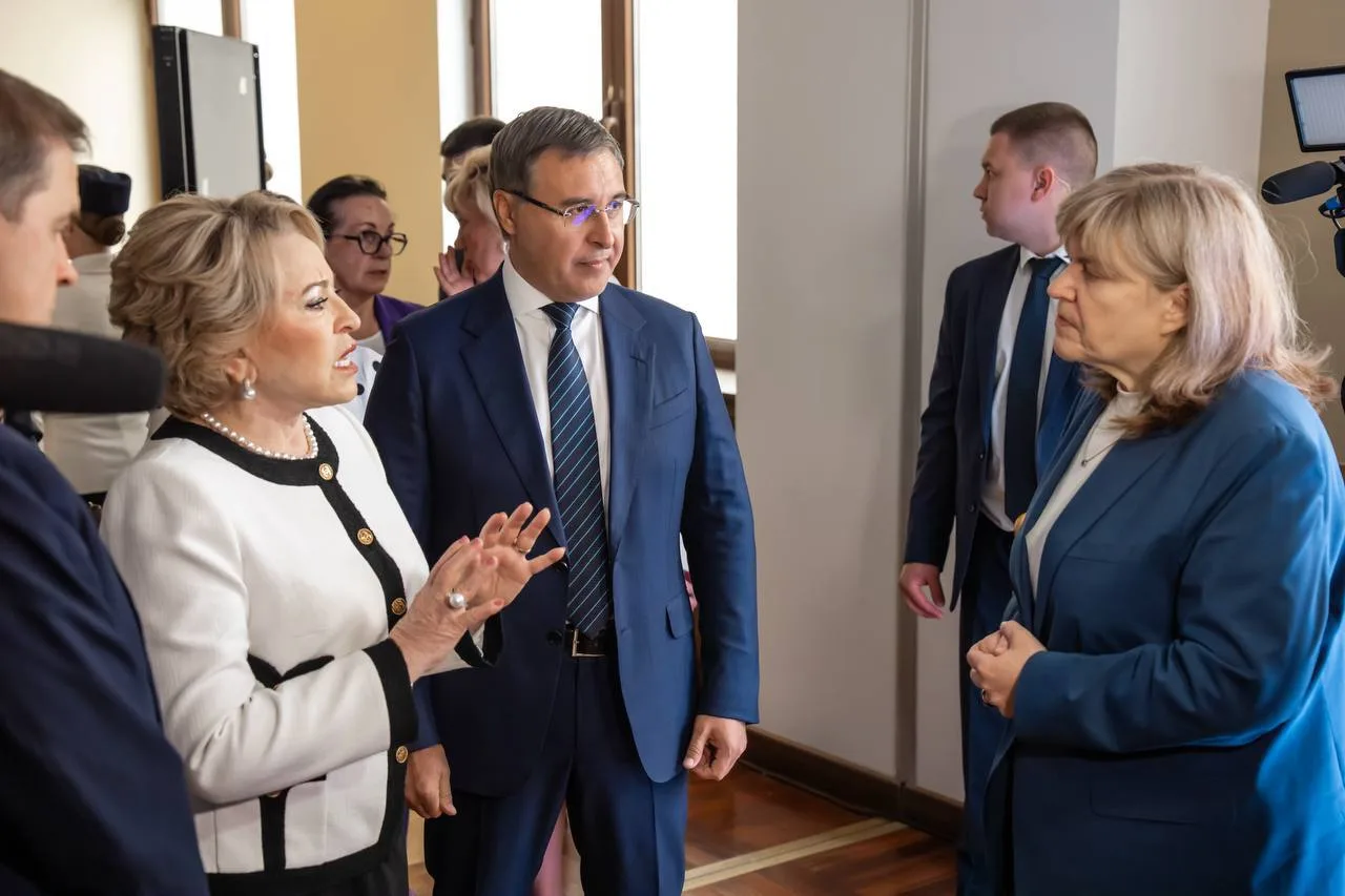 Валерий Фальков и председатель Совета Федерации Валентина Матвиенко приняли участие в ц...