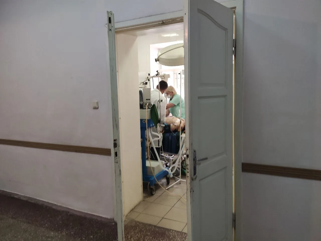 "Болезнь, страдание, смерть - это вестники, являющиеся напомнить человеку, что в самой своей неиссле