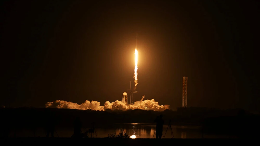 Корабль Crew Dragon с российским космонавтом вышел на орбиту