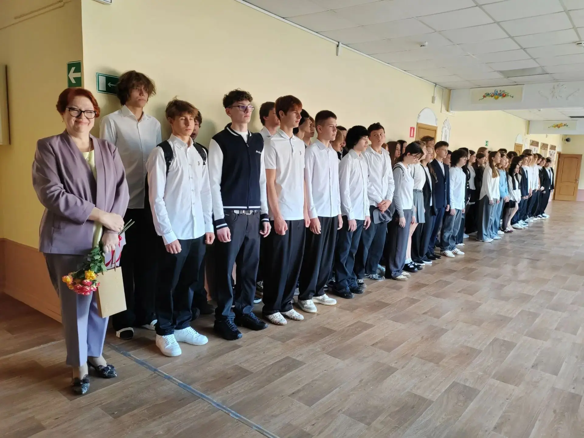 🎒 Снова в школу! С Днём знаний, гимназия №4!