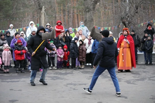 🎉 Масленица в парке «Танаисе»  🗓 Дата: #22февраля | 🕐 Время: 13:00–18:00   📍 Место: спортивная площа