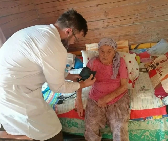 🩺 В Кошкетбаше врачи провели выездной приём жителей
