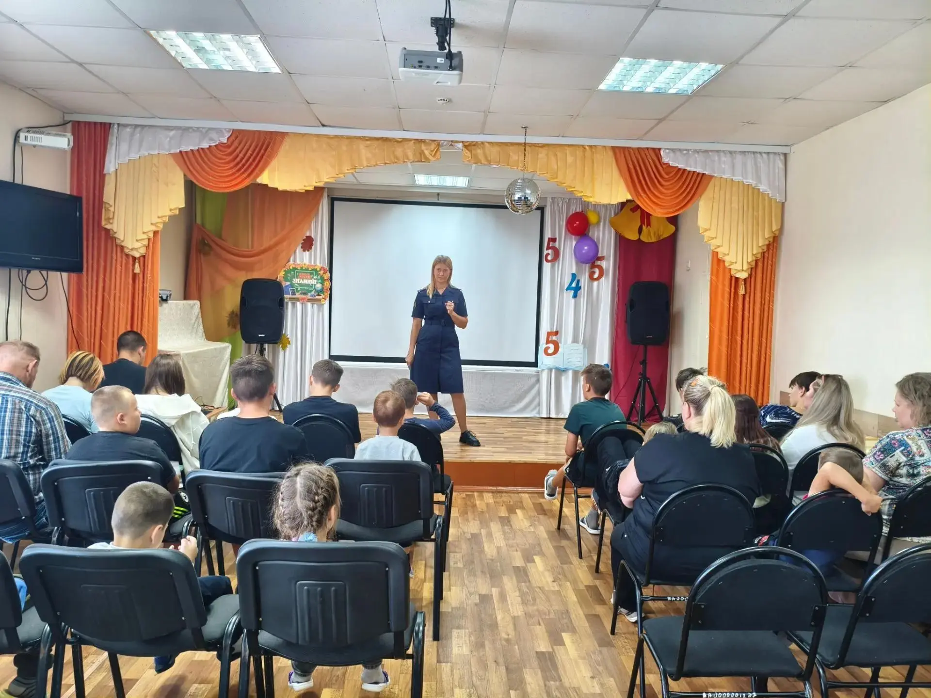 🕊️ 3 сентября, в День солидарности в борьбе с терроризмом, в филиалах Республиканского...
