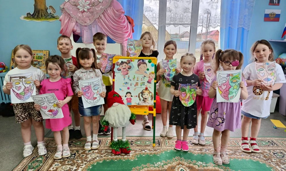 В рамках месячника «Стоп, тревога!» в старшей группе детского сада прошло занятие на те...