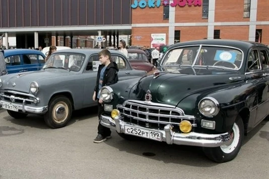 🚗 ОСТАНОВИТЕ ВРЕМЯ: УНИКАЛЬНЫЕ РЕТРО-АВТОМОБИЛИ ПРИЕДУТ В ТВЕРЬ НА ОДНИ ВЫХОДНЫЕ ⏳   Уважаемые жит