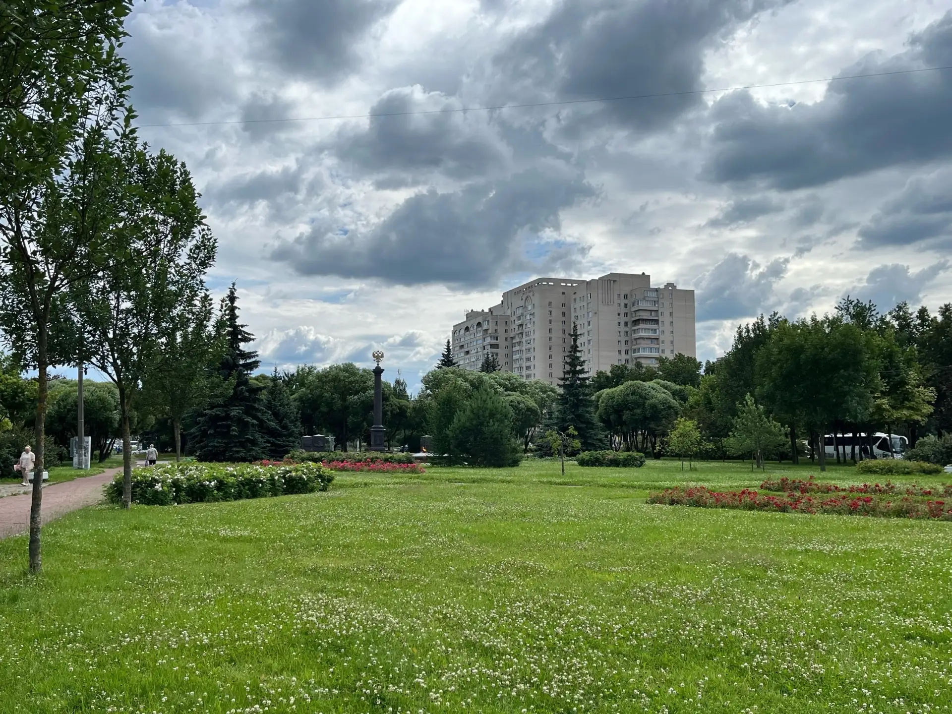 Доброе утро, Колпинский!

Сегодня днём погода в Колпино будет пасмурная, пройдет дождь. Температура 