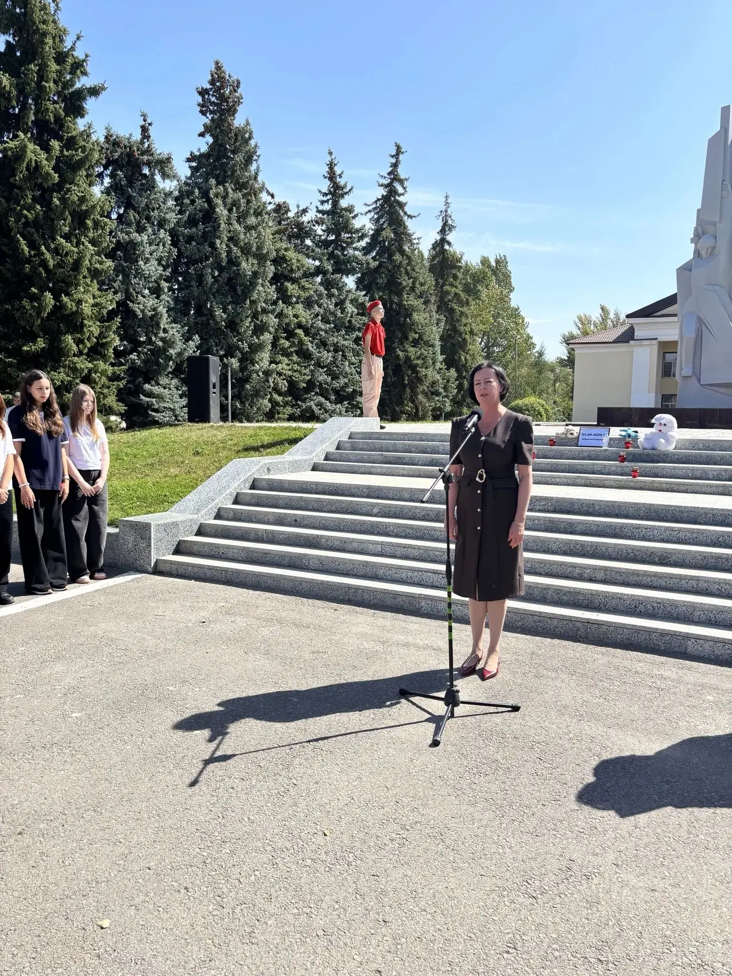 3 сентября на главной площади Николаевска прошёл памятный митинг, посвящённый Дню солид...