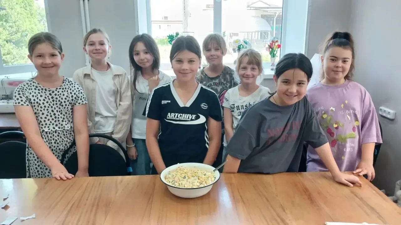 Объединение "Рукоделие " в последние дни лета решили устроить день знакомства с кулинар...