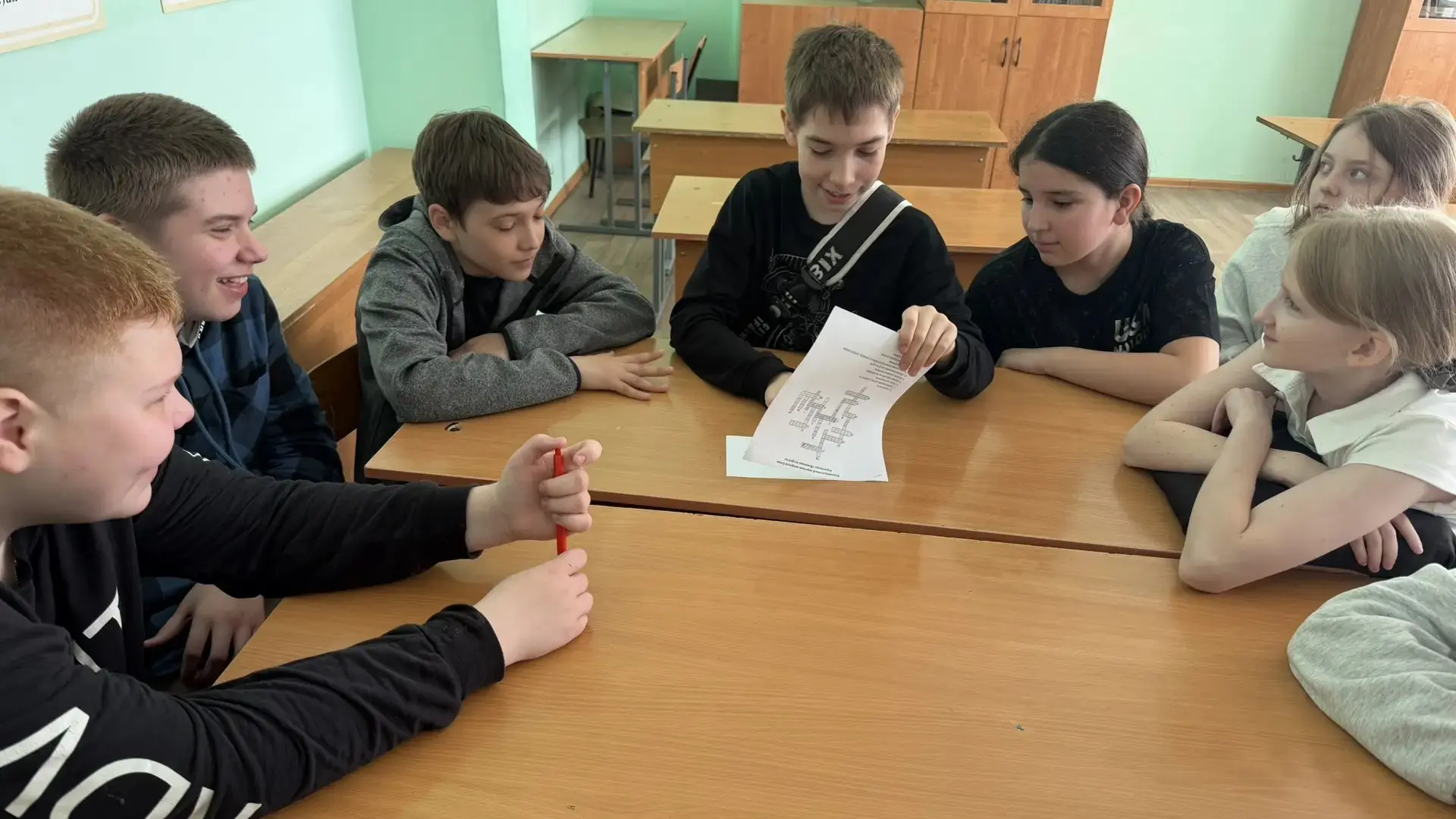Сегодня в пришкольном лагере для ребят 5 и 6 классов стартовал отборочный этап военно-патриотической