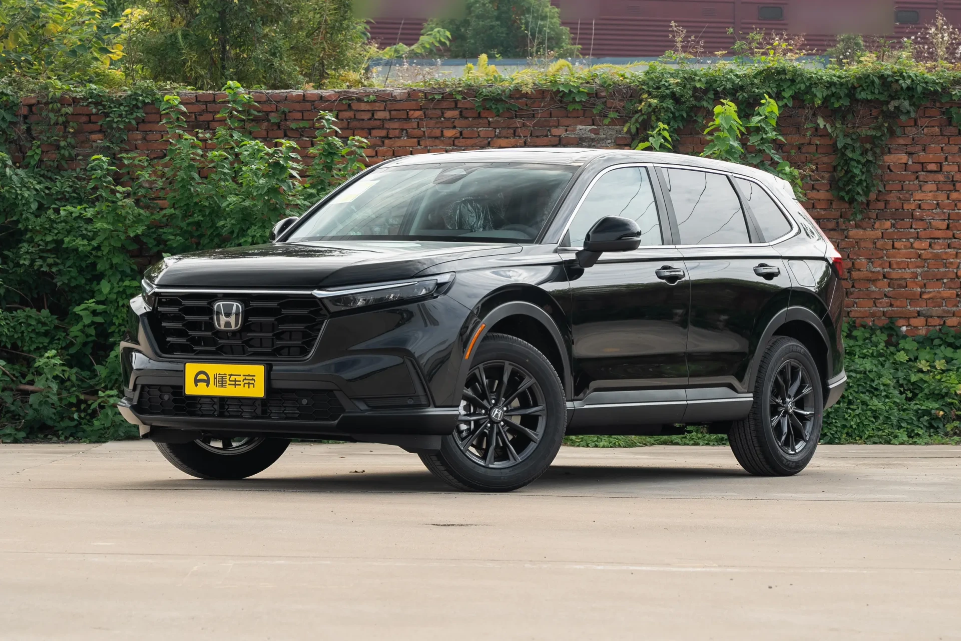 Из Китая, доступен к заказу (таможня Бишкек)

Honda CR-V 2026 год 4WD 1.5 л 193 лс  (максималка)
Цен
