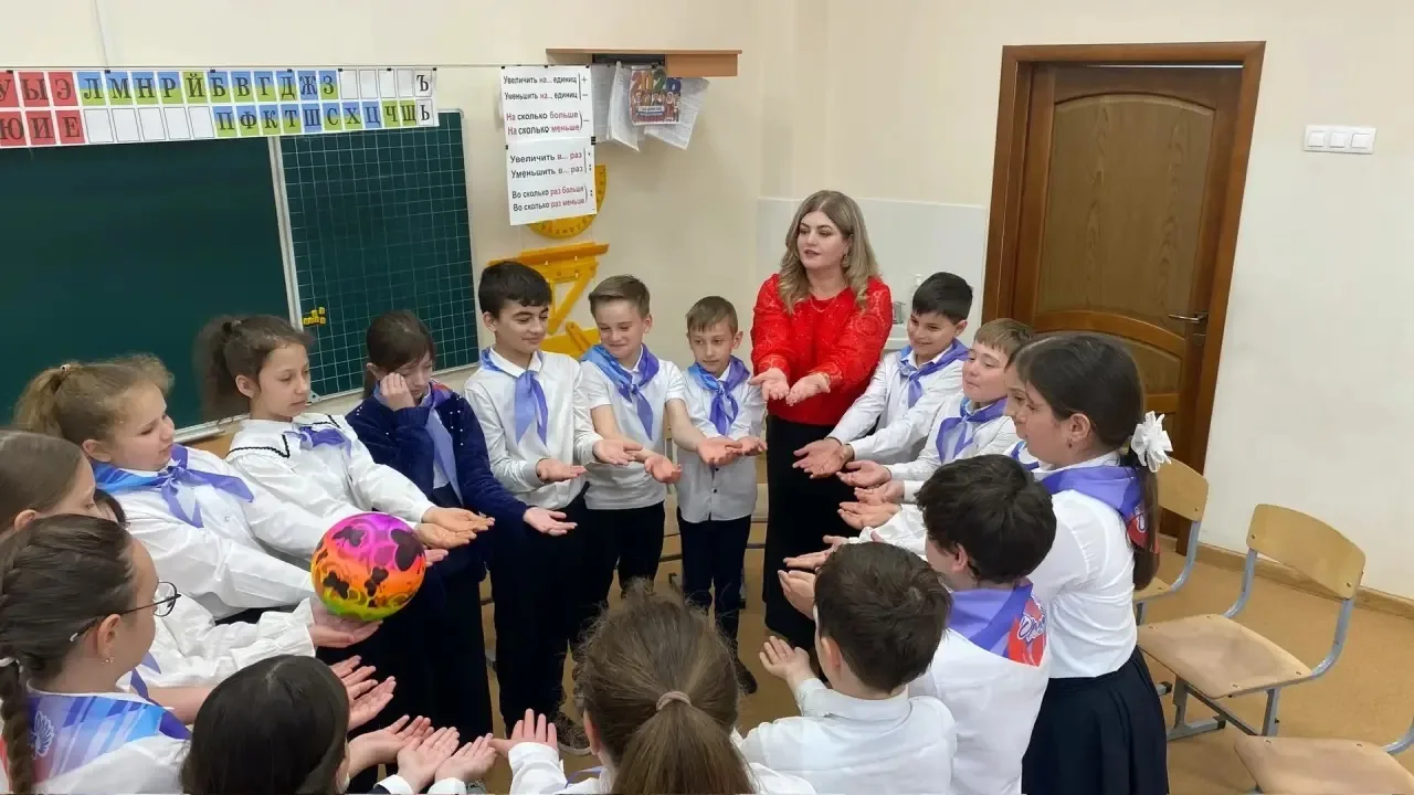В рамках психолого- педагогического сопровождения учащихся педагогом-психологом Алакаевой З.П. было 
