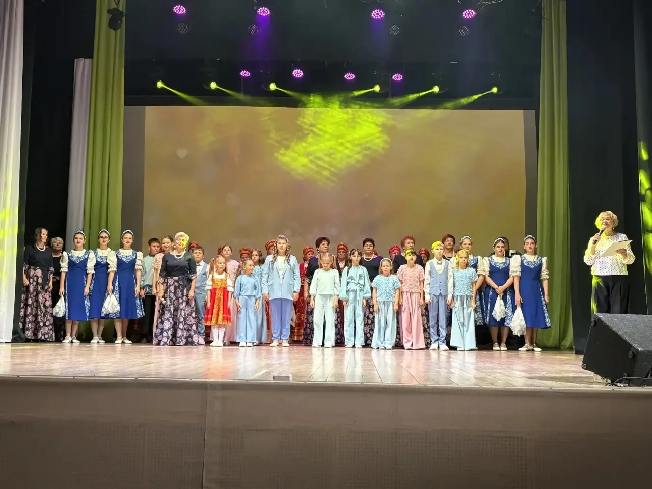 🍁Сегодня, 1 октября, в Старицком Доме культуры чествовали самых мудрых и опытных! В ме...