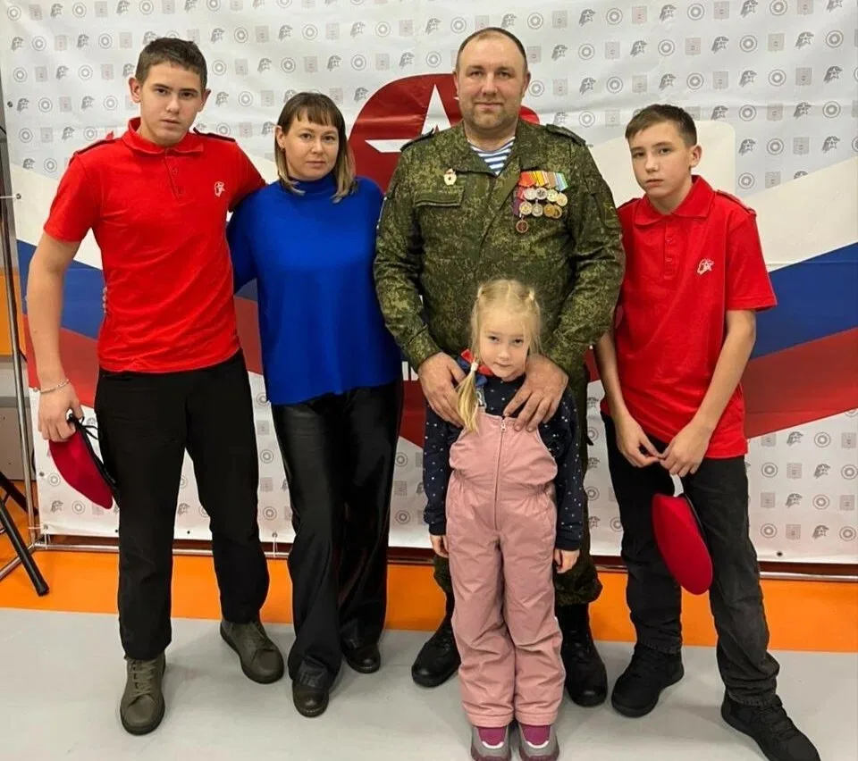 Семья Валерия и Ирины Целищевых из Дивногорска победила во Всероссийском конкурсе «Семья года». В но