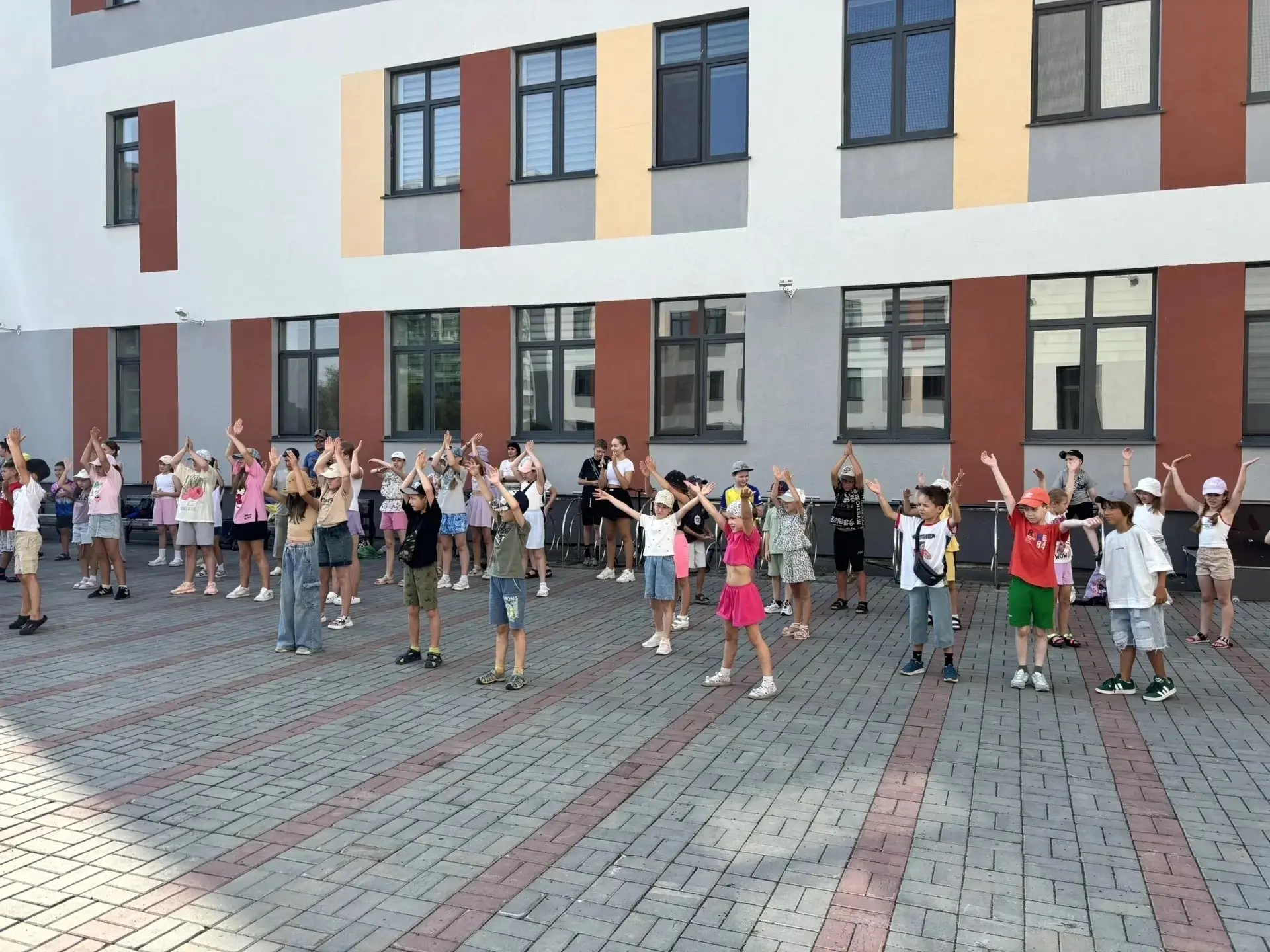 🚀 МЫ СТАРТУЕМ 🚀

🌟 Первый день смены «Код единства: собираем народный артефакт» пролетел как одно