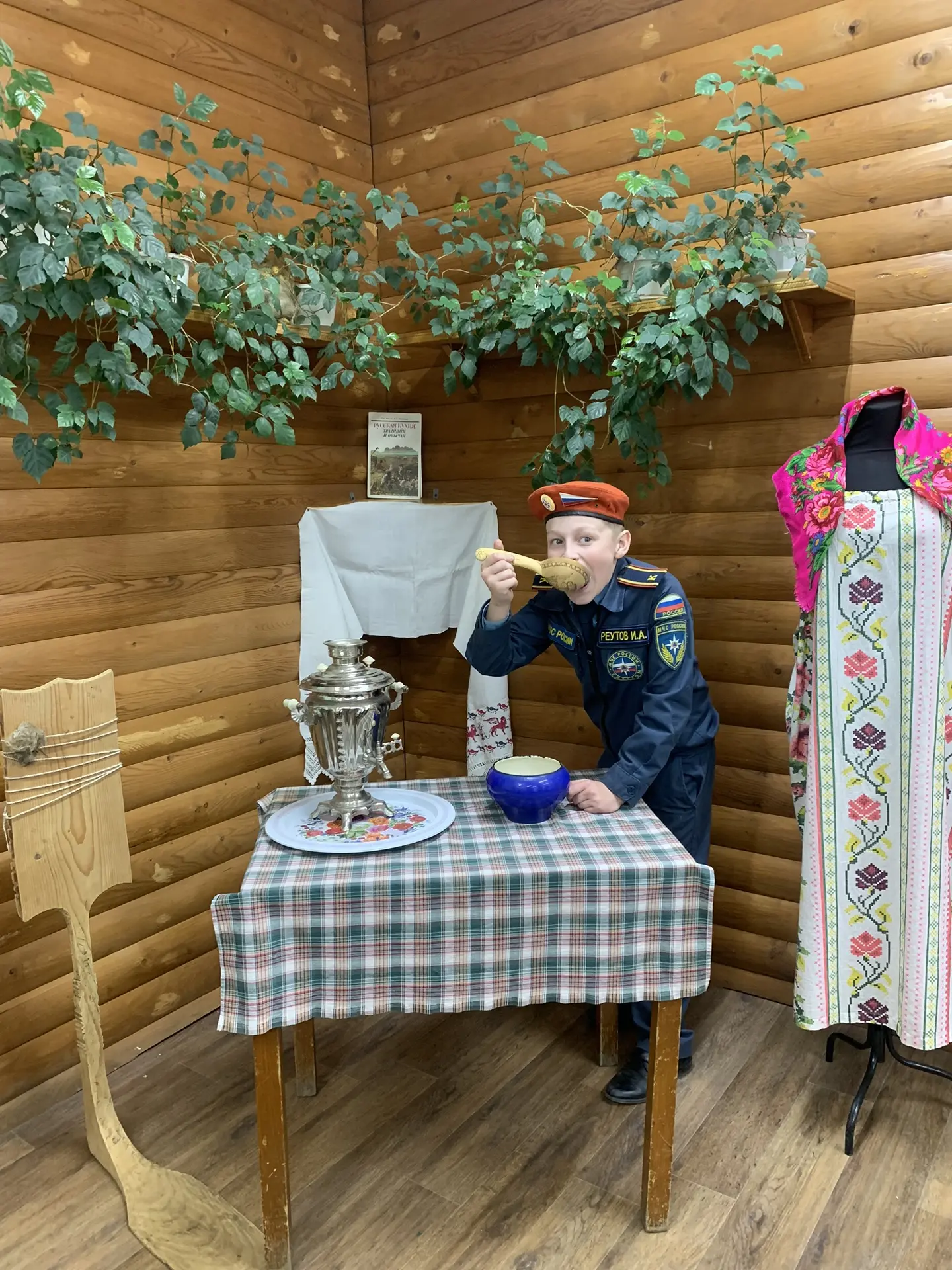 #Школа22 #НародыРоссии #Фотозона  🎎🪆Как погрузить школьников в историю народов России  Организация ф
