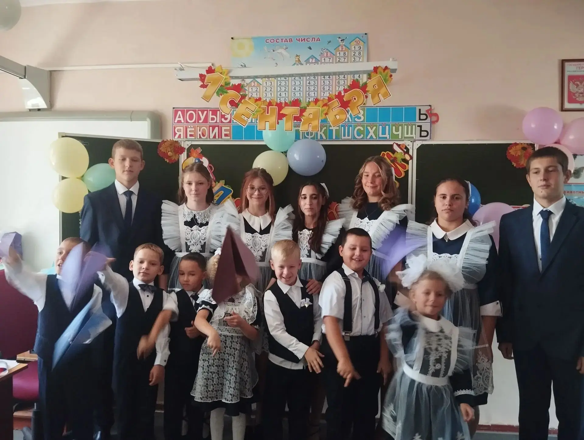 Запускаем мечты в будущее! Акция «Самолетик будущего» в Грушевской СОШ🎒