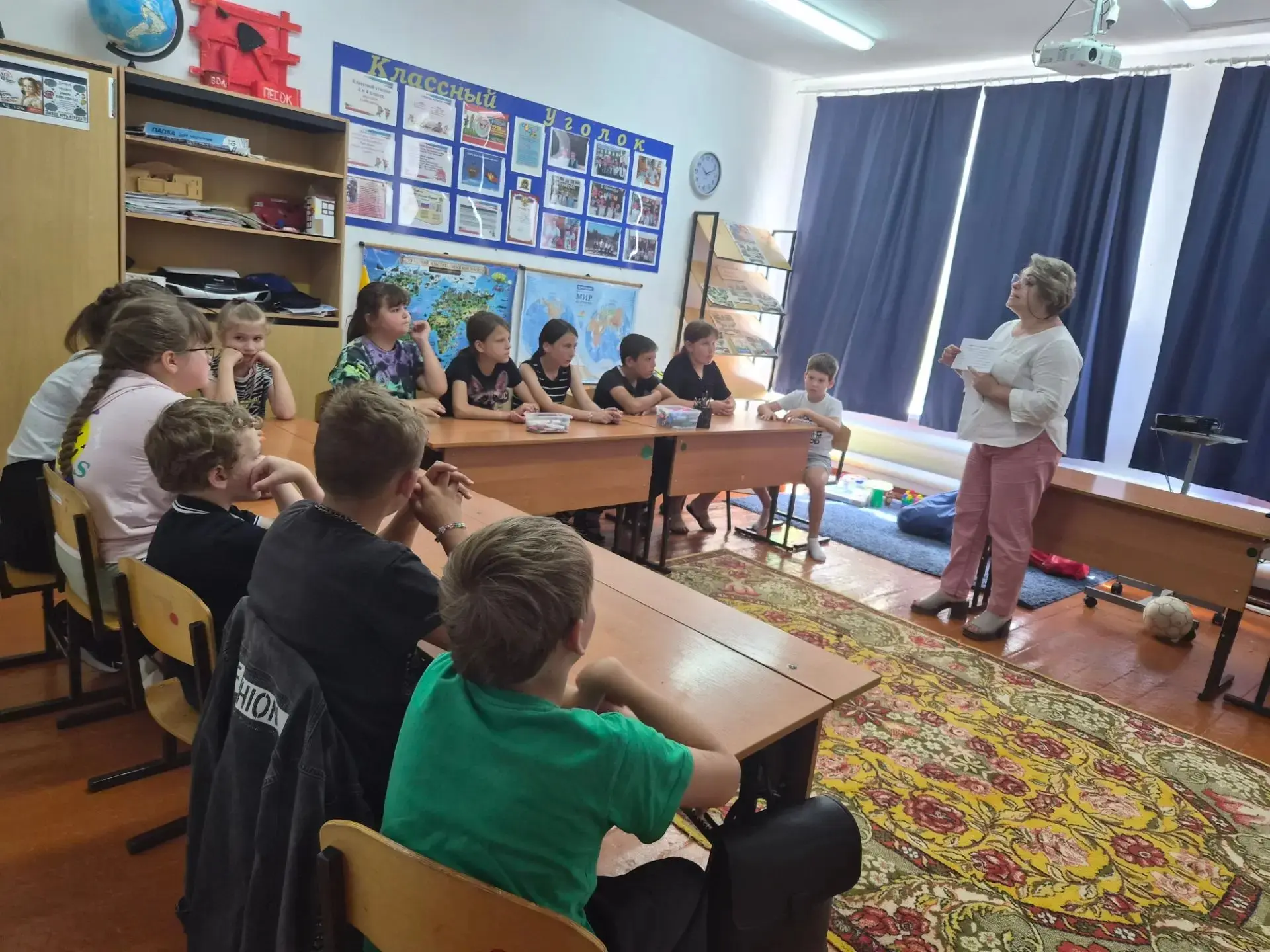 🎓 💼 В летнем лагере пециалист центра занятости Оксана Замай провела профориентационное мероприятие