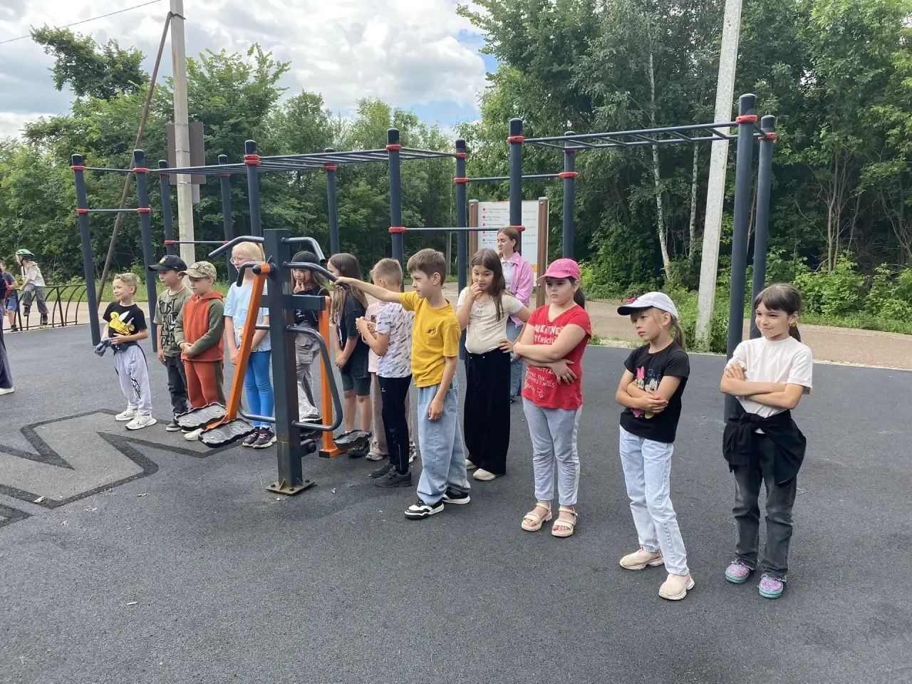 🌞 Наше лето в «Муравейнике» подошло к концу!

Сегодня наш школьный лагерь заканчивается. Мы не гово