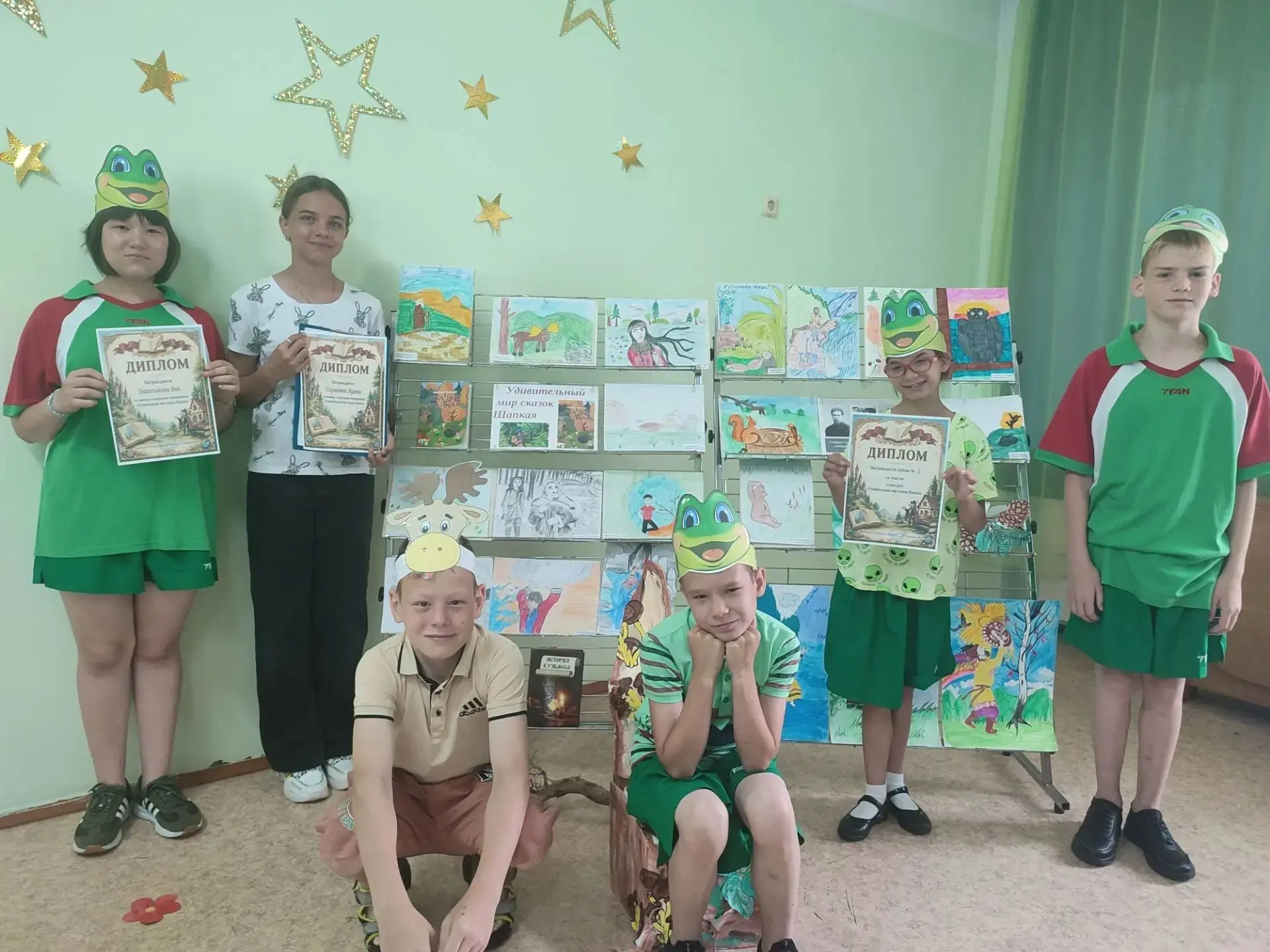Мы живем в самой большой стране мира. Она — одна из самых многонациональных!  Именно в этом многонац