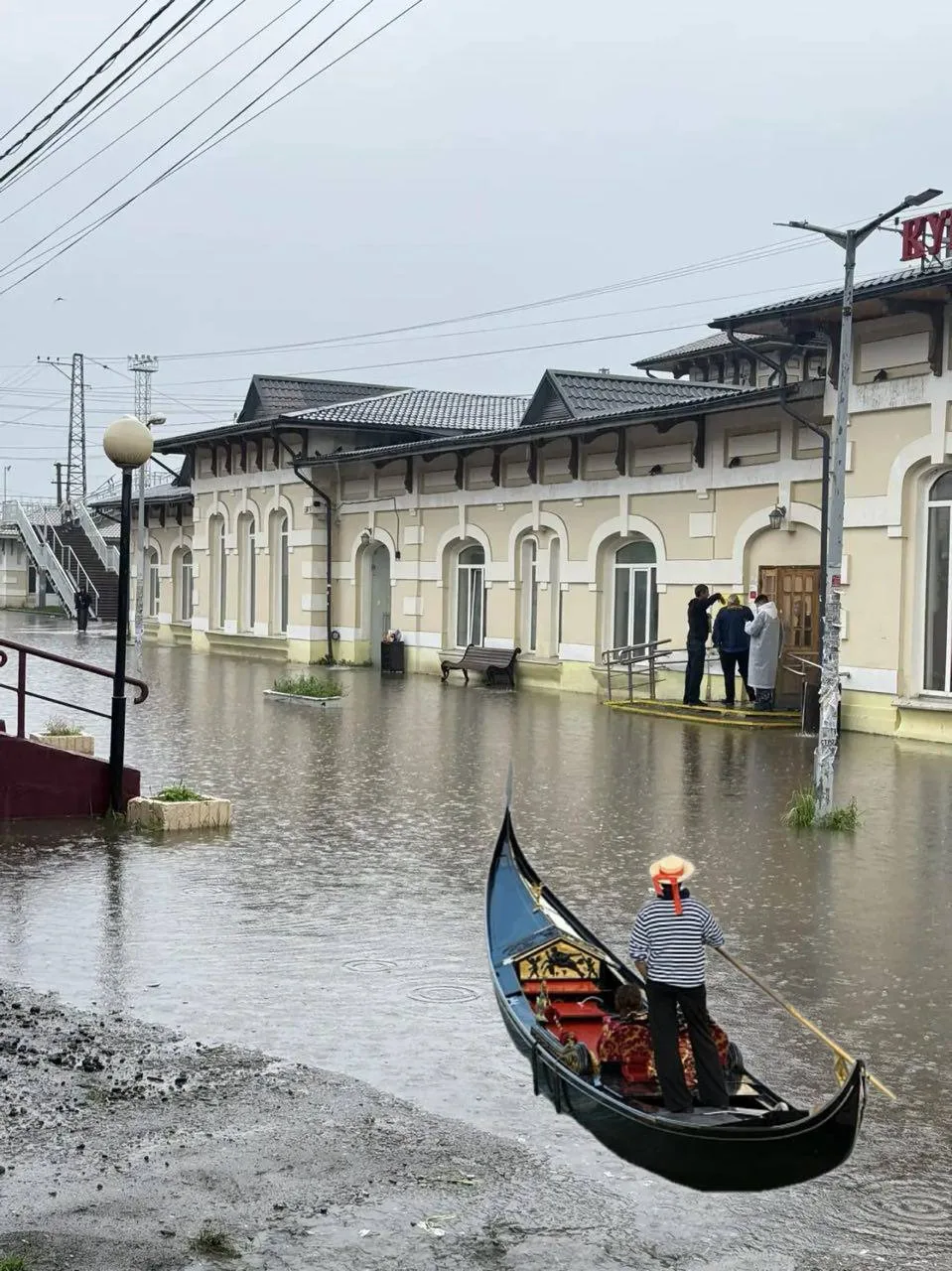 До 17 литров воды на 1 кв. м выпадет в Московском регионе завтра.

Об этом предупредил ведущий специ