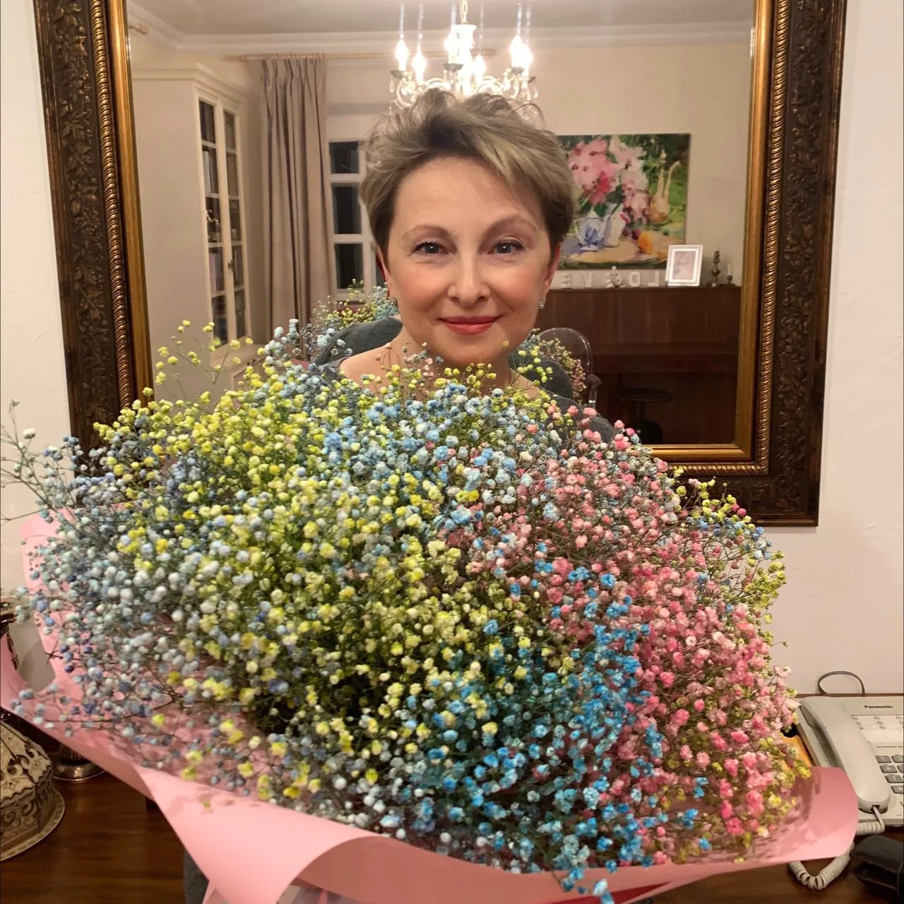 Подарочек мамуле)