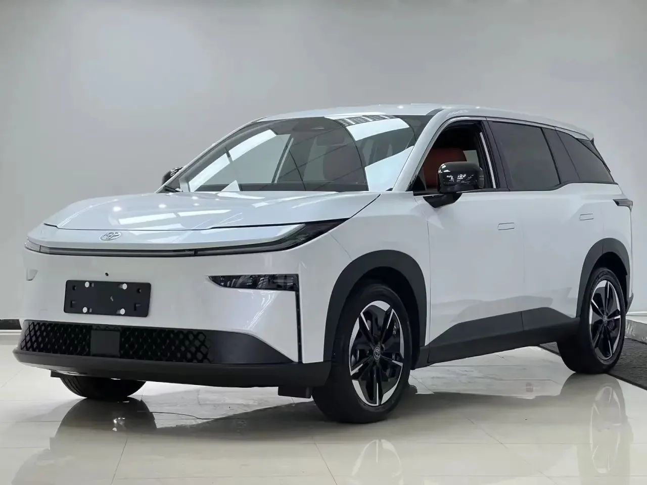 Toyota bZ3X 520 Pro🚘

Основная информация:
Модель: Toyota bZ3X
Комплектация: 520 Pro
Год выпуска: 2