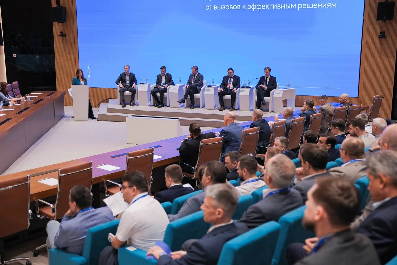 📈 Начали день стартовой сессией

Следующие дни ТехНедели посвятим III Всероссийскому саммиту ГРП и 