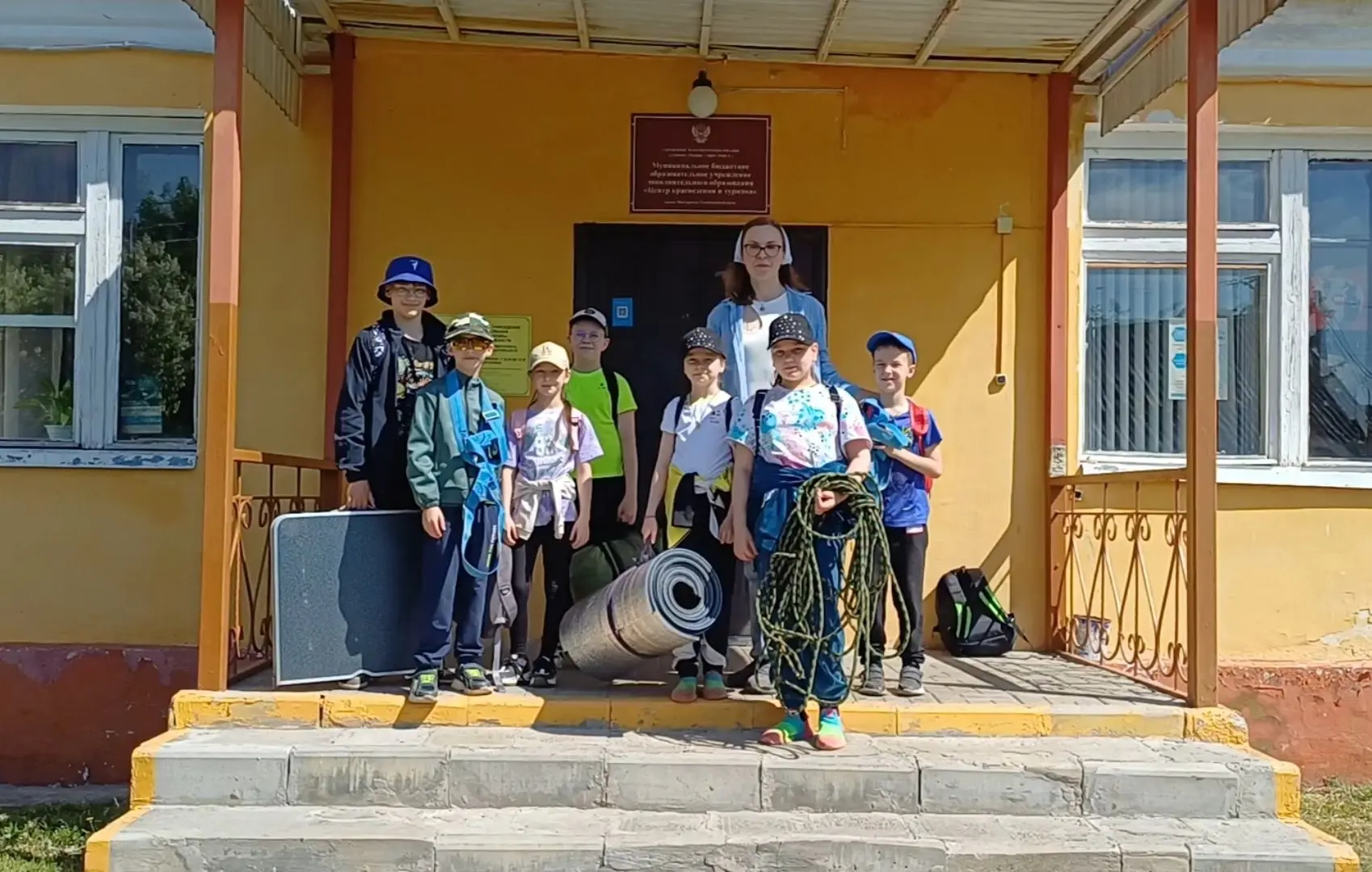 Весенний лес ждёт друзей!