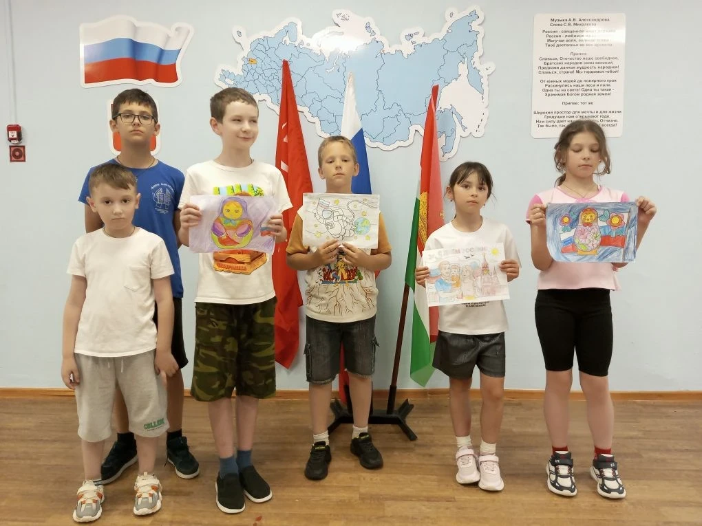 С Днём России!Сегодня мы хотим поделиться с вами самыми светлыми и трогательными эмоциями. Воспитанн