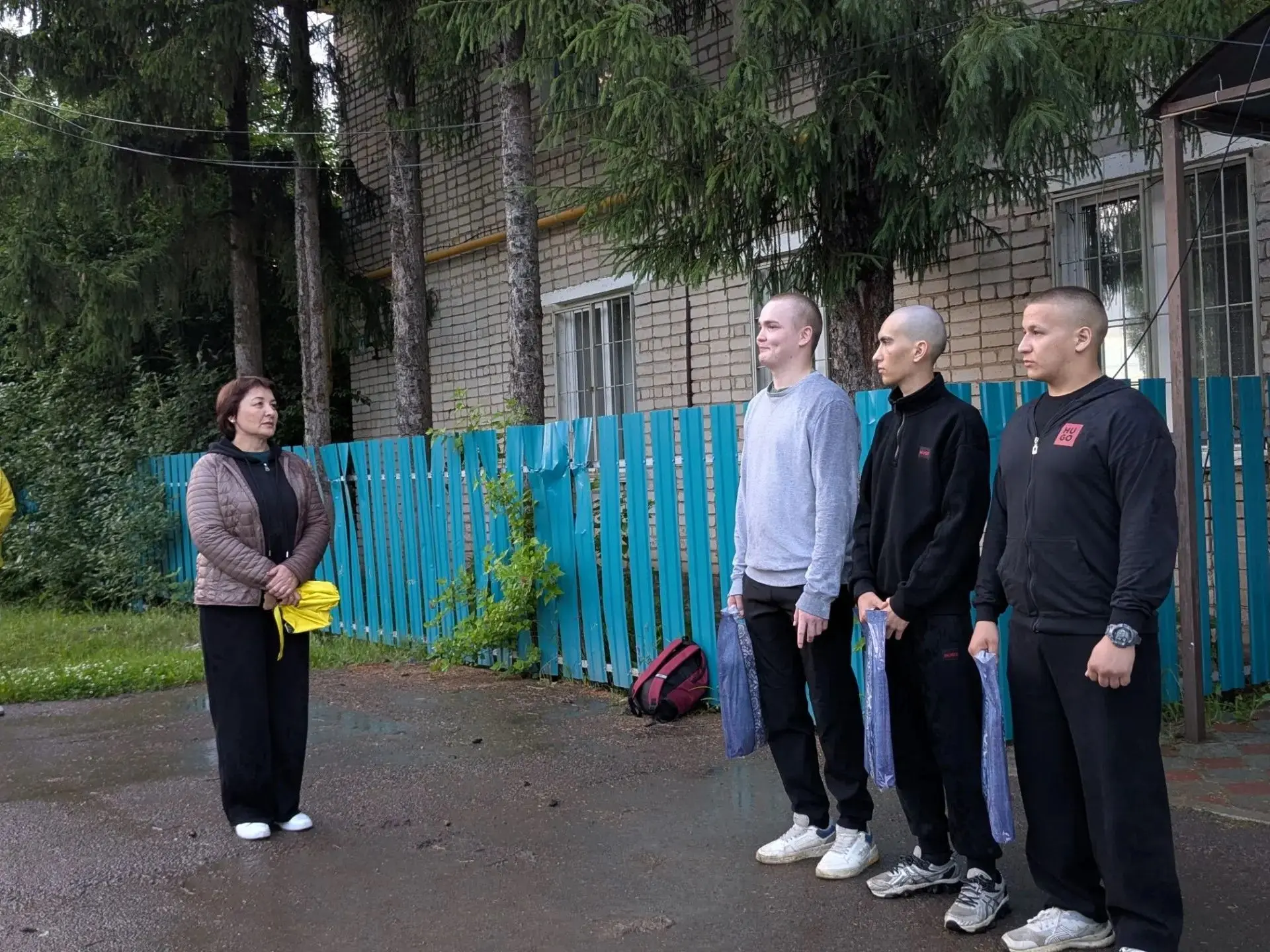 🫡 В добрый путь, будущие защитники!
Продолжается отправка наших юношей на срочную службу в ряды Воо
