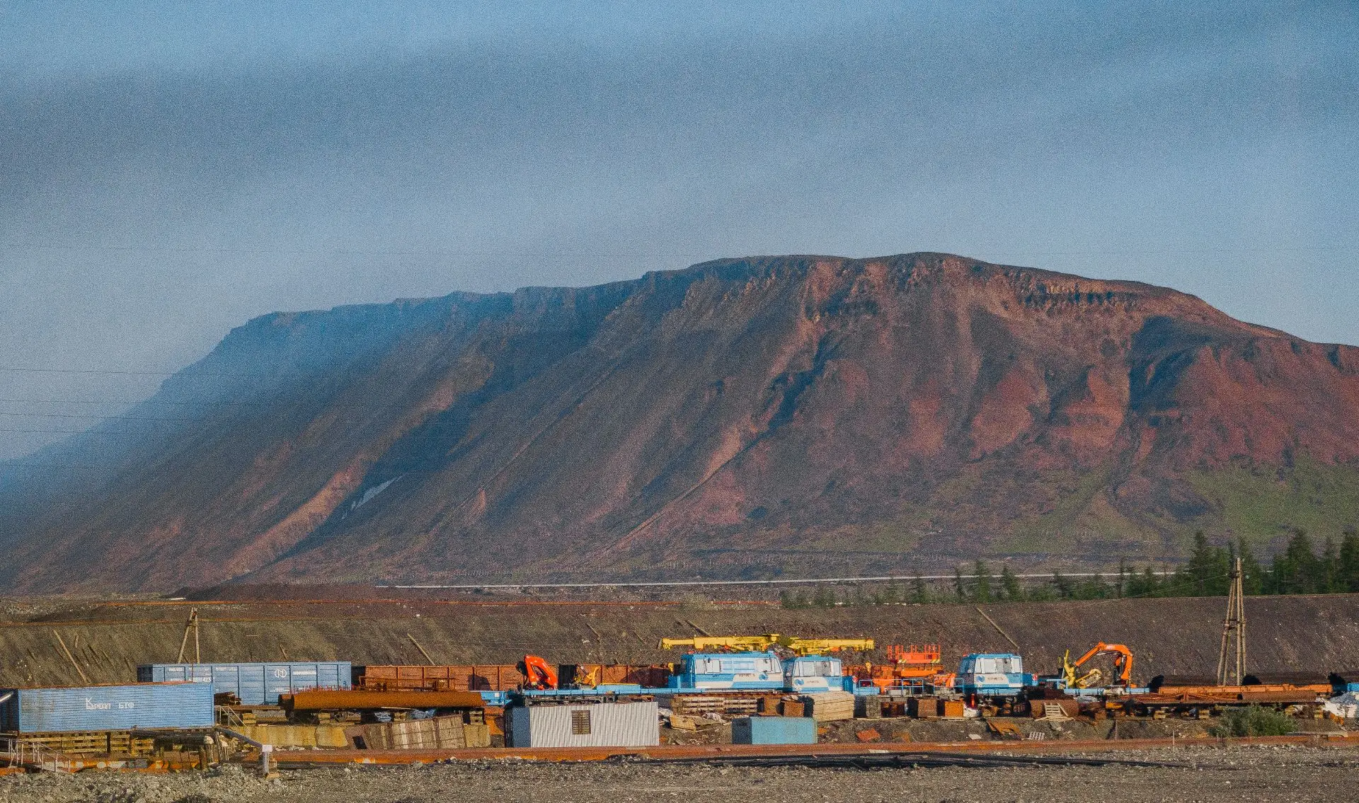 ⛰ Как уголь и газ создали Большой Норильск 💨

Сегодня мы узнаем, благодаря какому счастливому совпа