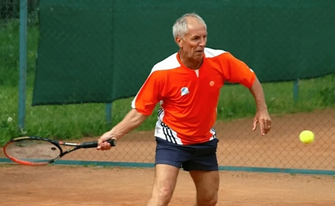 🔥 ВНИМАНИЕ! 🔥 Проводим набор группы для занятий по игре в ТЕННИС!  🎾🗓️ Понедельник, среда, пятница: 