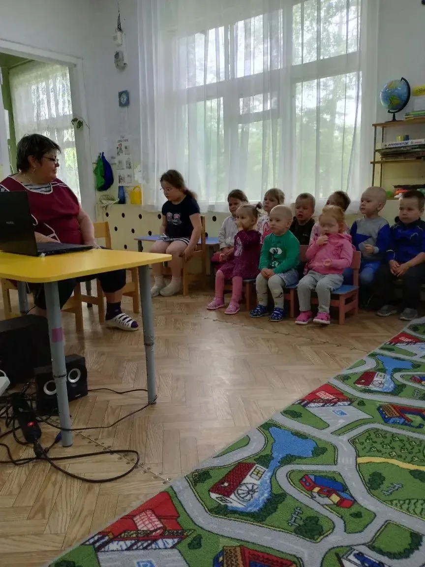 А в саду мы начали знакомиться с народной культурой России. И сначала мы побывали в Мордовии.
Познак