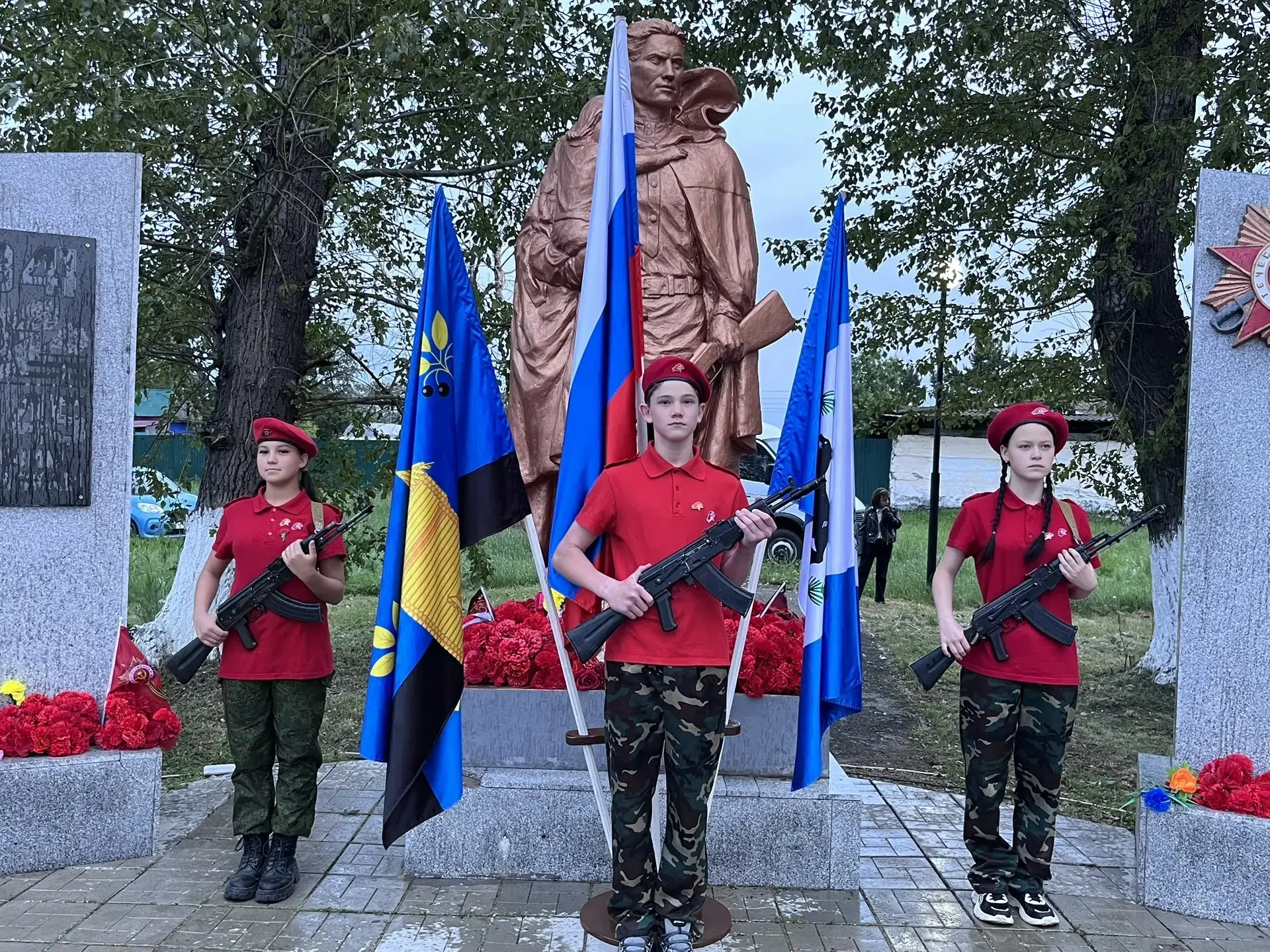 🇷🇺 ВНИМАНИЕ, ЮНАРМЕЙЦЫ! Мы знаем, что ждет вас в Москве!
 С 27 по 30 августа столица станет центро
