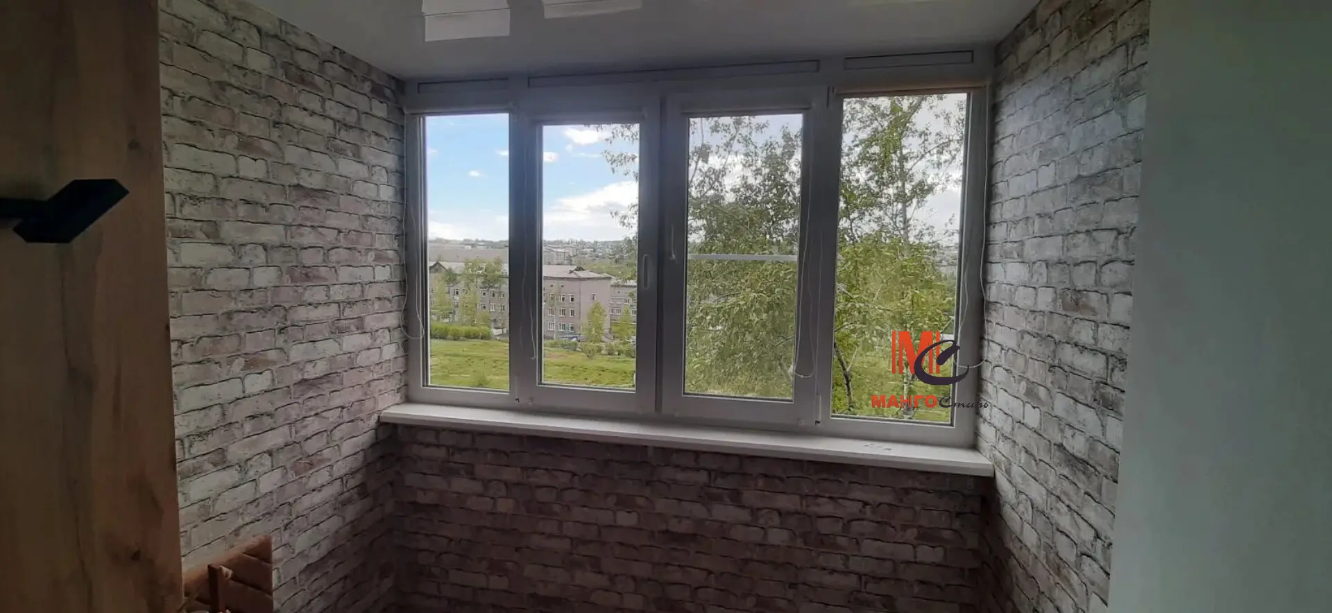 ☀️ Хотите стильно оформить окна и при этом сэкономить место? Рулонные шторы — идеальное решение!

Он