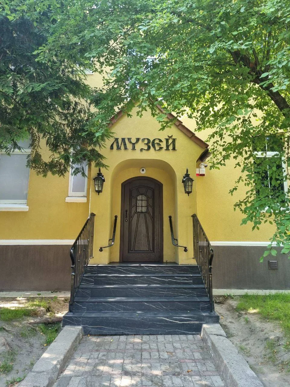 Музей "Хранители памяти" - место, где можно увидеть уникальные предметы быта и искусств...