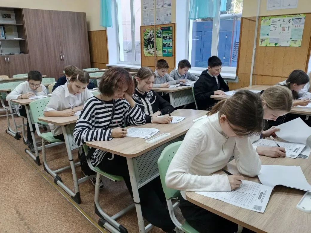 🌹Забота о природе начинается со знаний! Наша школа активно участвует во Всероссийском экологическом 