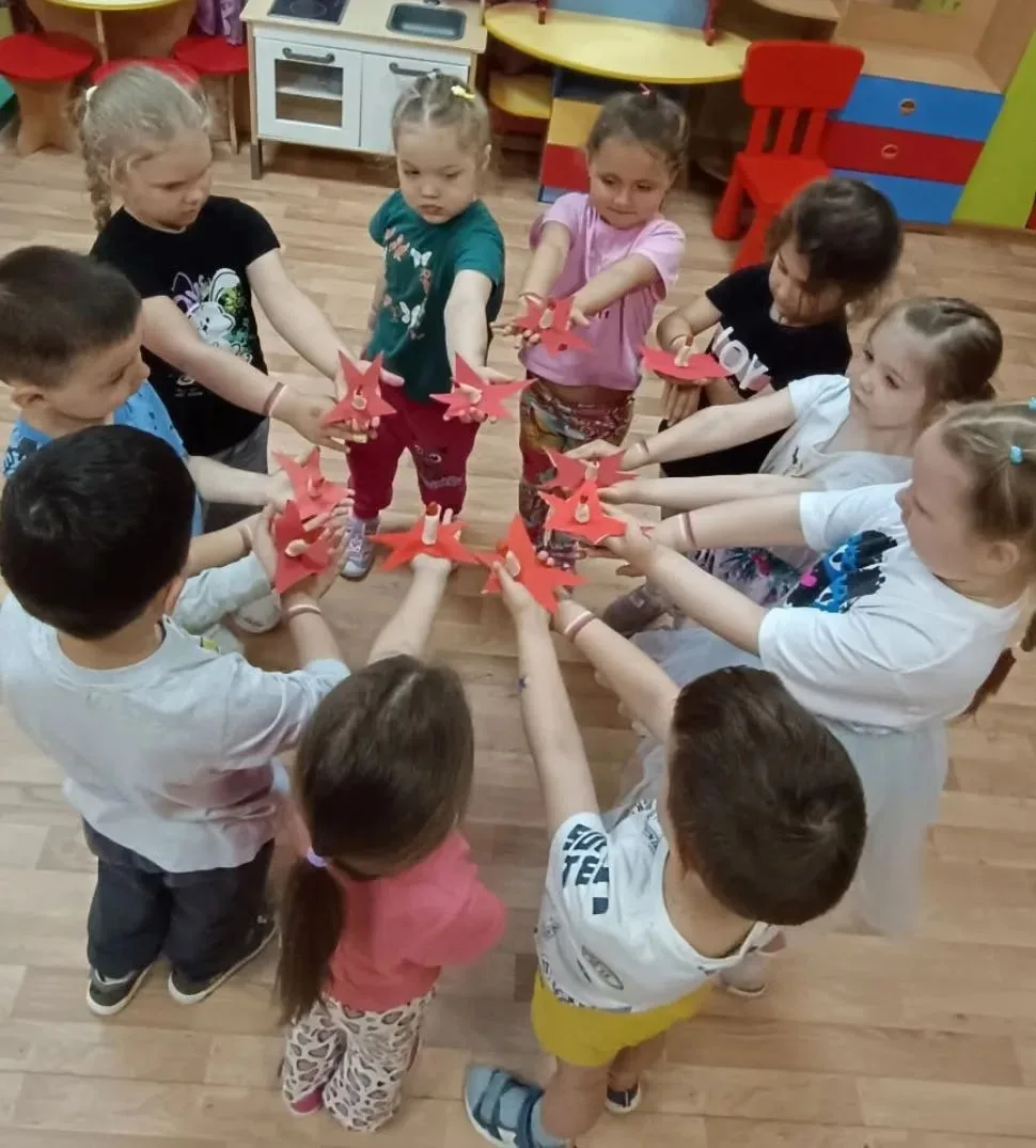 🕯️🕊🙏Память, которая объединяет поколения 

В МОУ «СОШ имени А.П. Белобородова», корпус 2–17, м.о 
